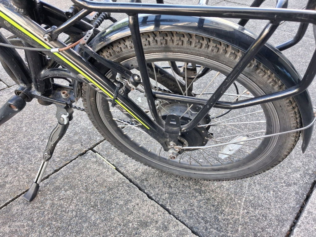 Crosscity E 20in Folding Bike Black/Green 6-Speed V-Brake Rear Rack