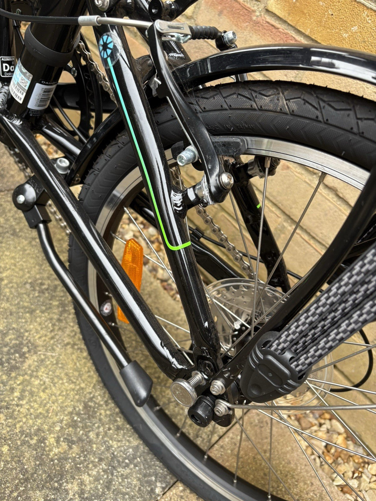 Dahon Mariner D8  8-Speed Folding Bike Black