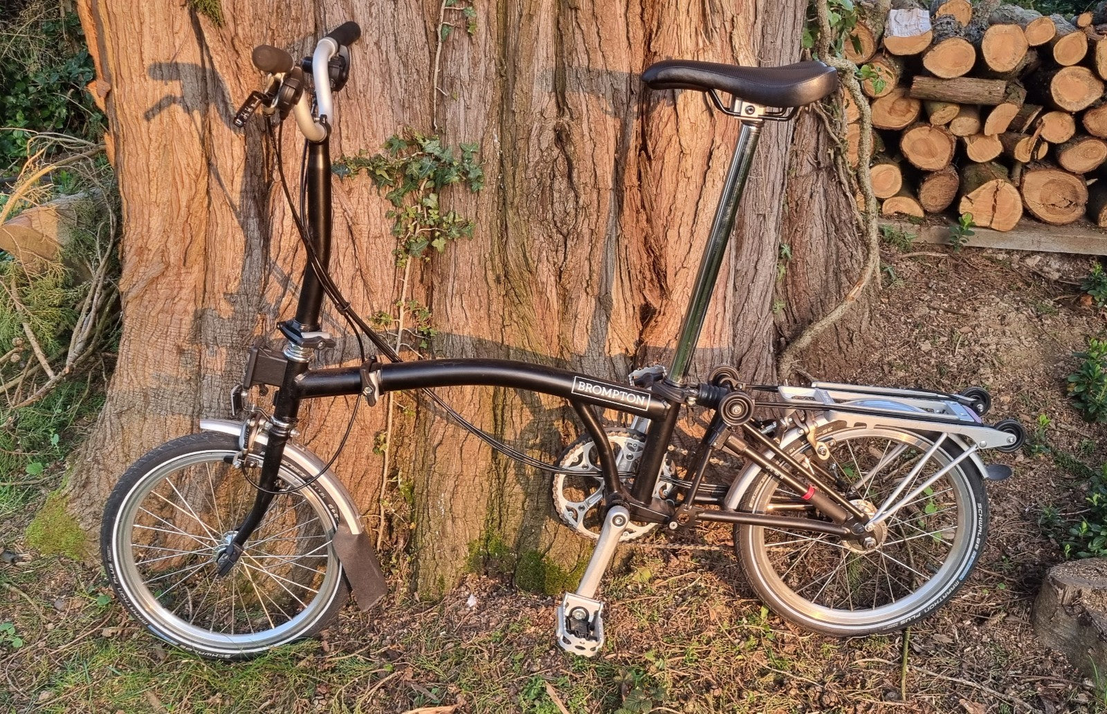 2 Brompton M6R 17  Black Folding Bikes 2017 Black – 6 Speed Excellent