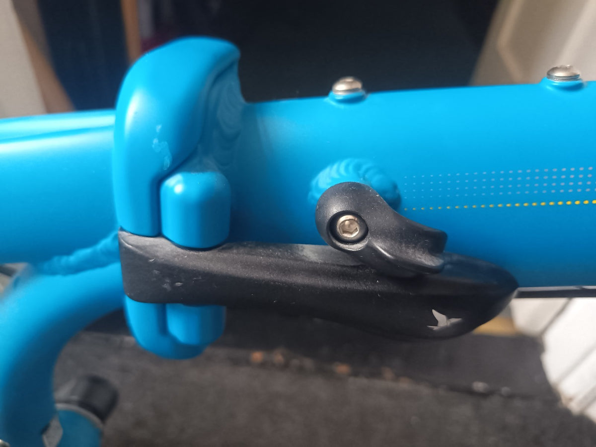 Tern Link B7 20in Folding Bike Blue 7 Speed V-Brake Mudguards Kickstand