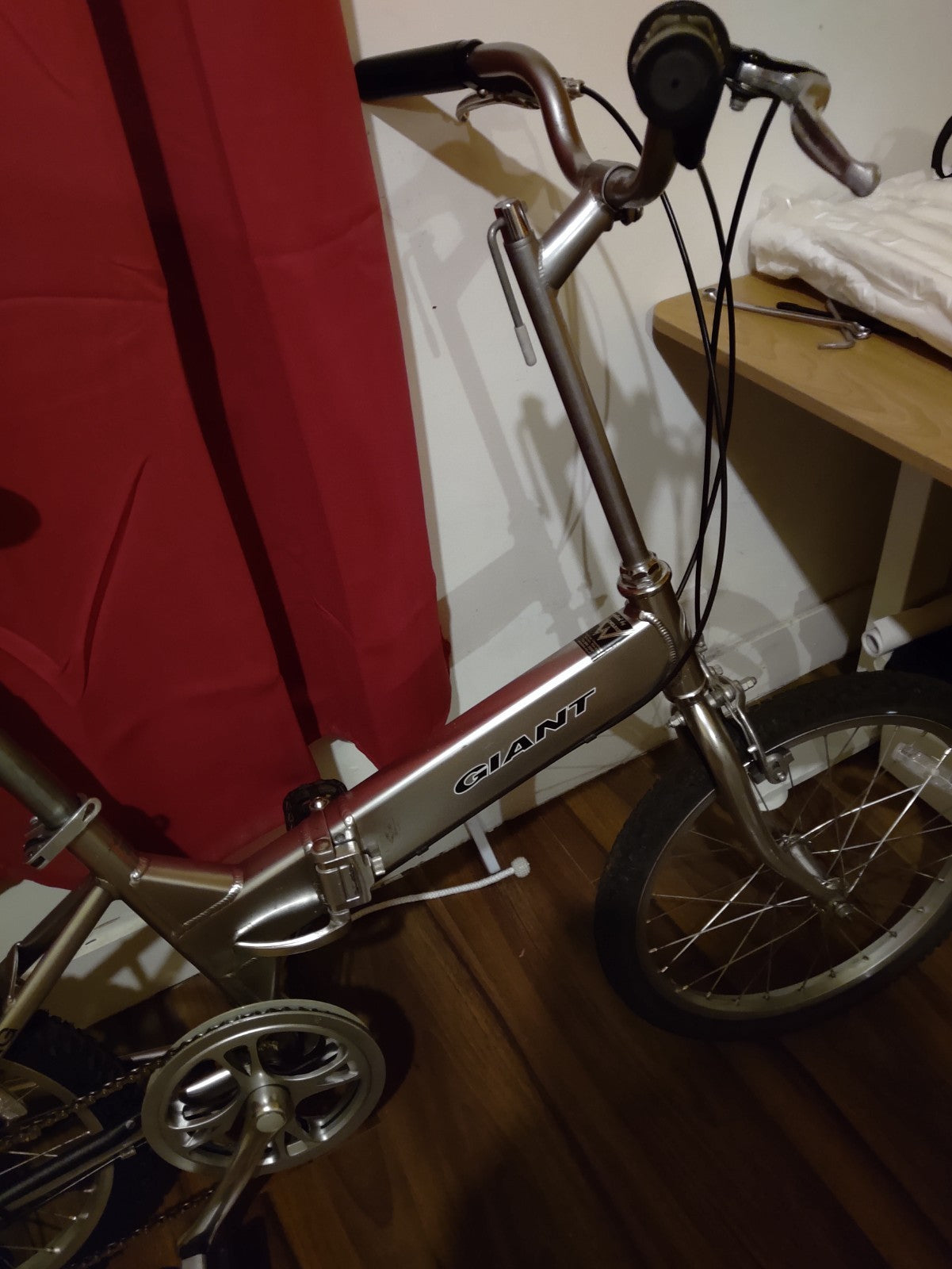 Giant  folding bicycle, very good condition.