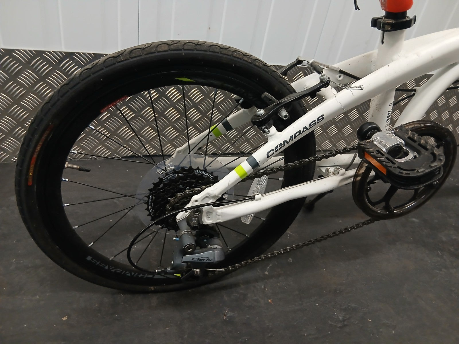 Go Outdoors Compass Northern Folding Bike 20" Wheels White