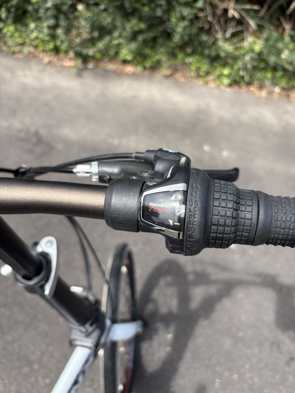 Folding Adults Bike Shimano 7 Speed , 20 Inch Wheels and Disc Brakes