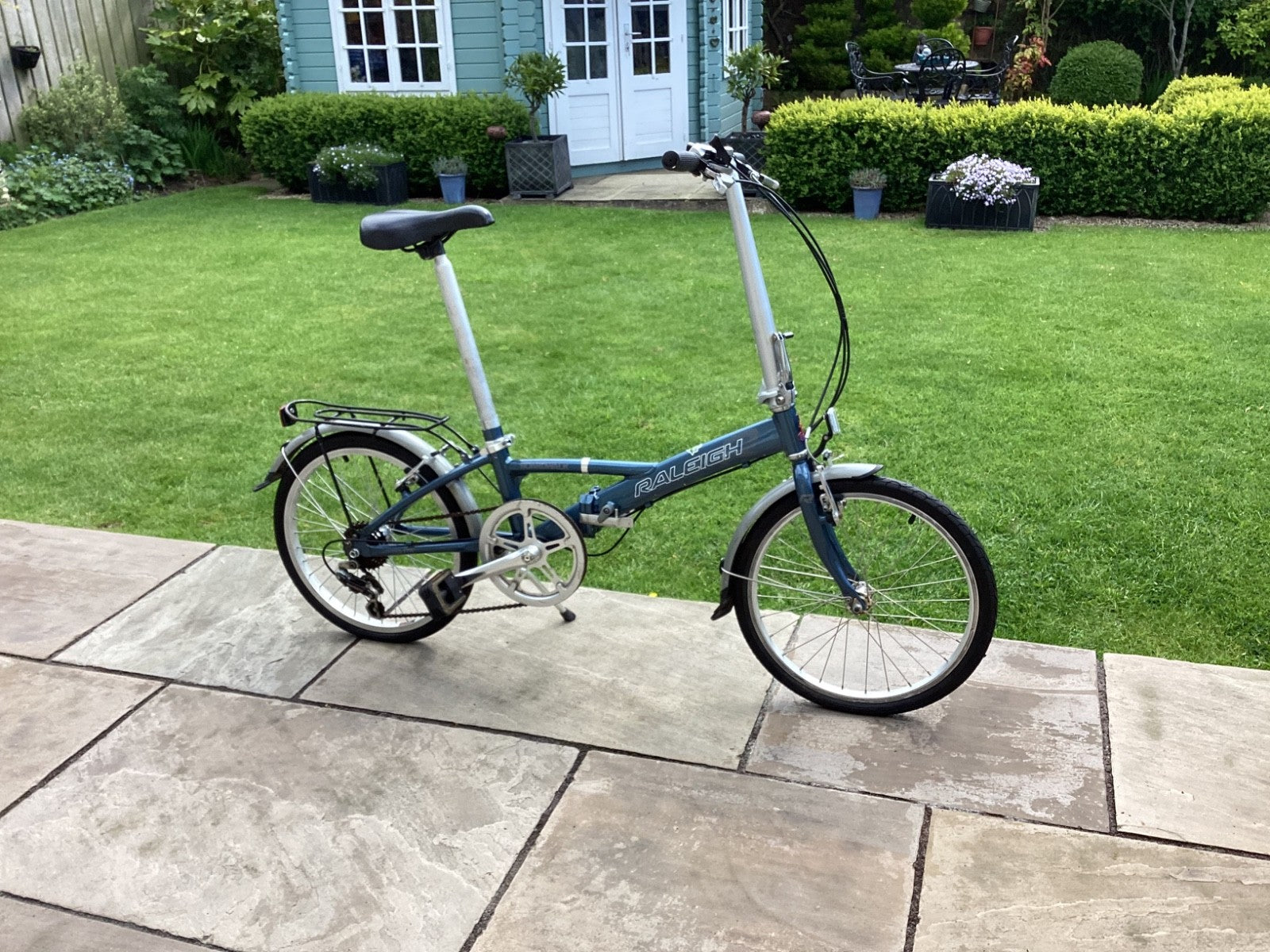 Raleigh Boardwalk Alloy Folding bike,good condition.