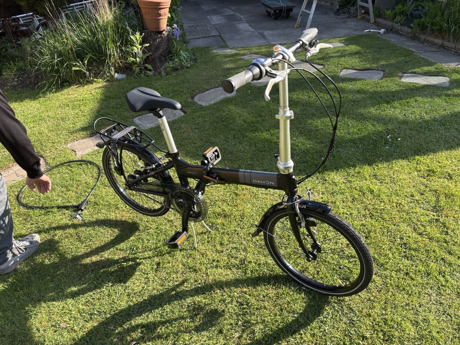 Dahon Vitesse Folding Bike  Excellent Condition