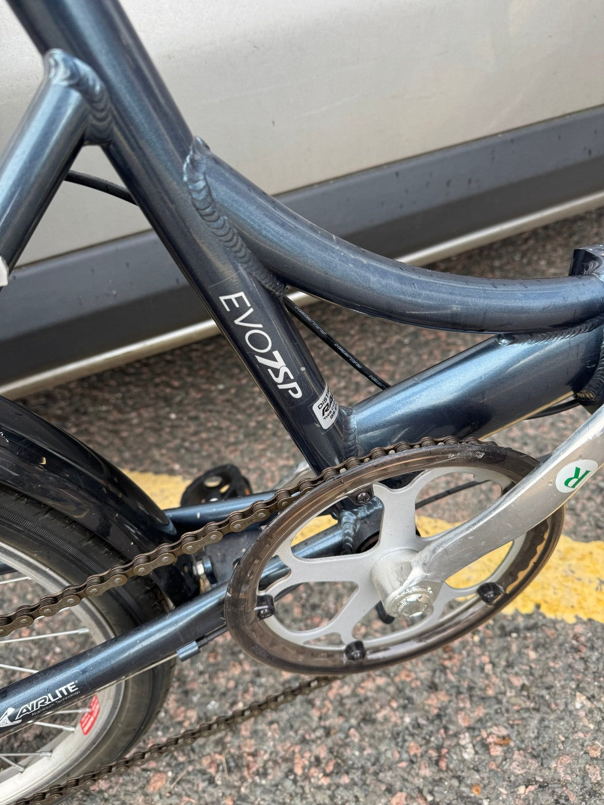 Raleigh EVO 7SP Folding Bike, Aluminum Frame, 20" Wheels, 7 Speed with Revo Grip