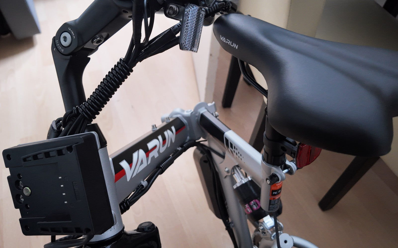 Varun M26-3 PRO folding mountain bike