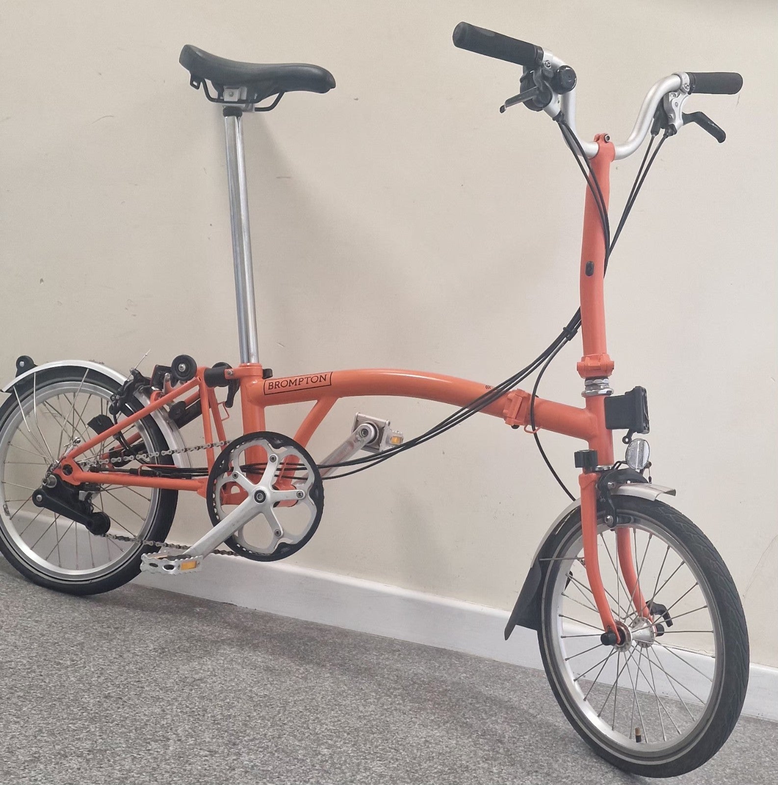 Brompton  C Line 6 Spd FLAME CORAL  Global P&P📦🌎✈️📬