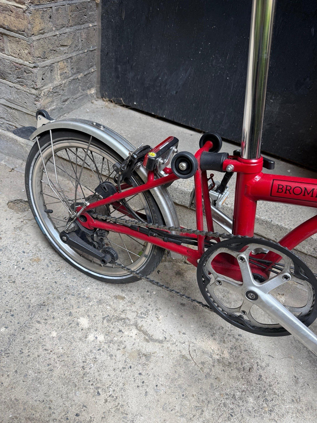 Brompton C Line Folding Bike – Excellent Condition – Barely Used