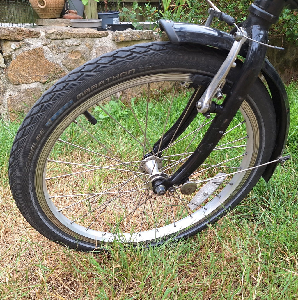Tern Link B7 Folding Bicycle 20" 7 Speed Black Easy Carry