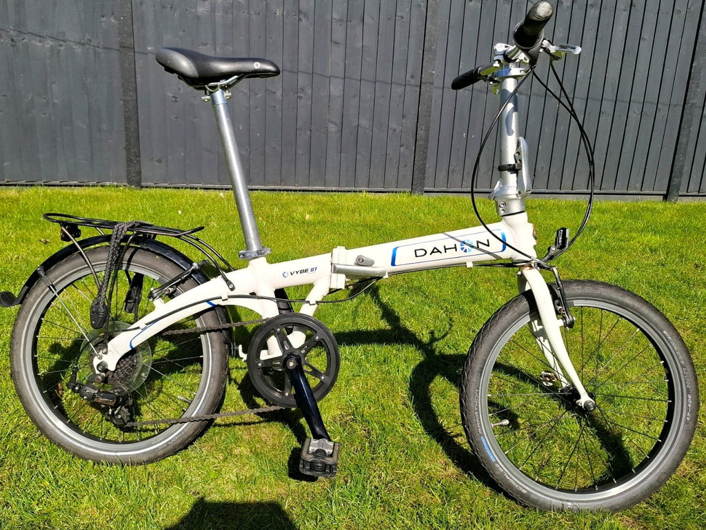 Dahon Vybe D7 Folding Bike White Alloy Lightweight 7 speed 11kg Adjust Seat+Bars