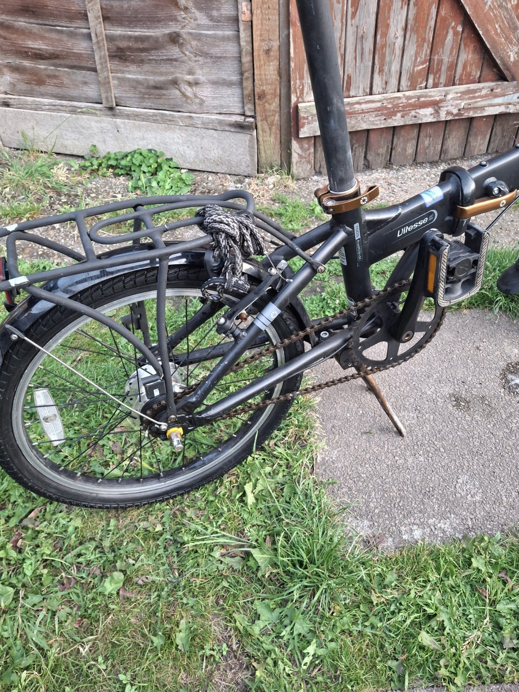 Dahon Vitesse i7 Folding Bike 20" Wheel - 7 Speed Shimano Nexus Hub, Black
