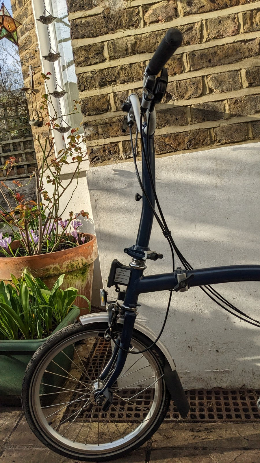 Brompton M6L, C-line, Folding 6 Speed, Bike Dark Blue (less than 100 miles)