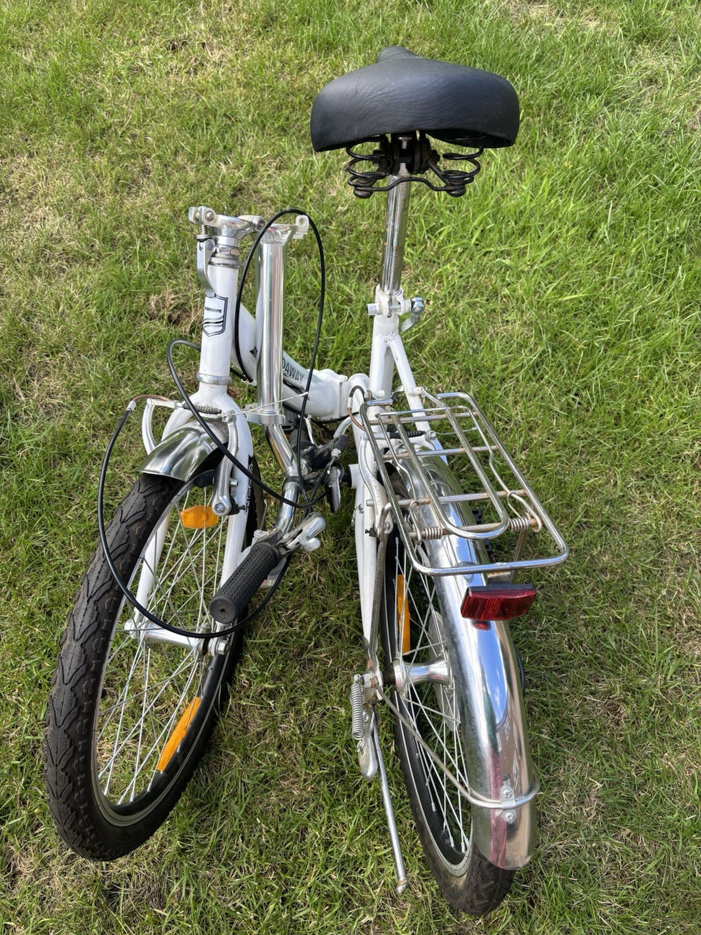 Tiger Foldaway White Unisex Folding Bike. Great Condition.