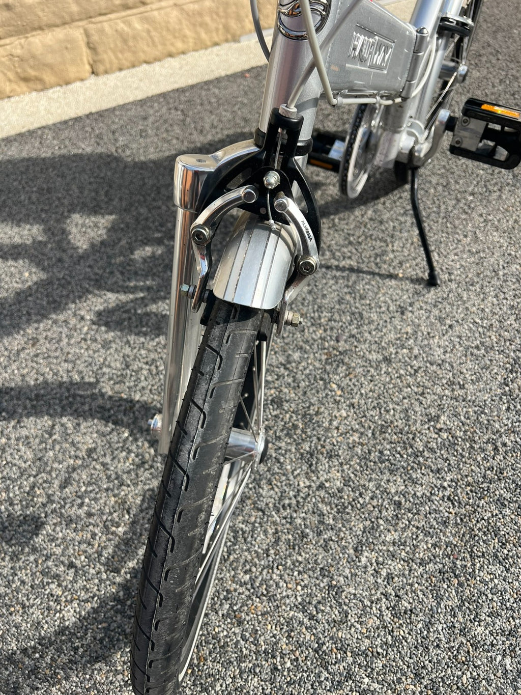 2 x Giant Halfway Folding Bike 20'' Wheels 7-Speed silver frame