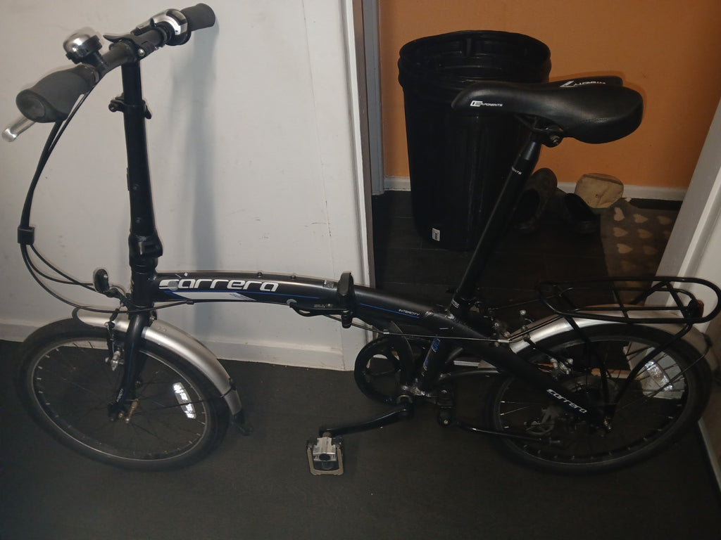 Carrera Folding Intercity Commuter  bike great for trains