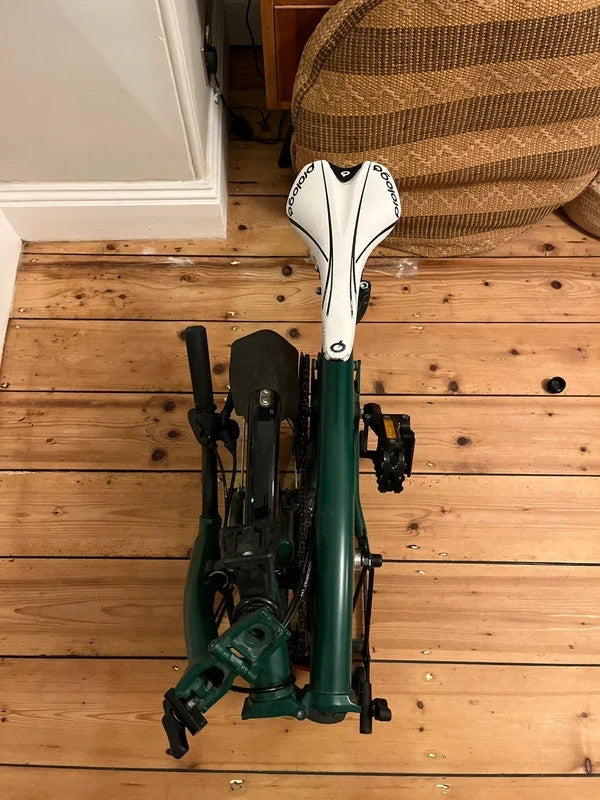 Brompton C Line 6 Speed 2023 M Handlebar Folding Bike - Racing Green/Matt Black