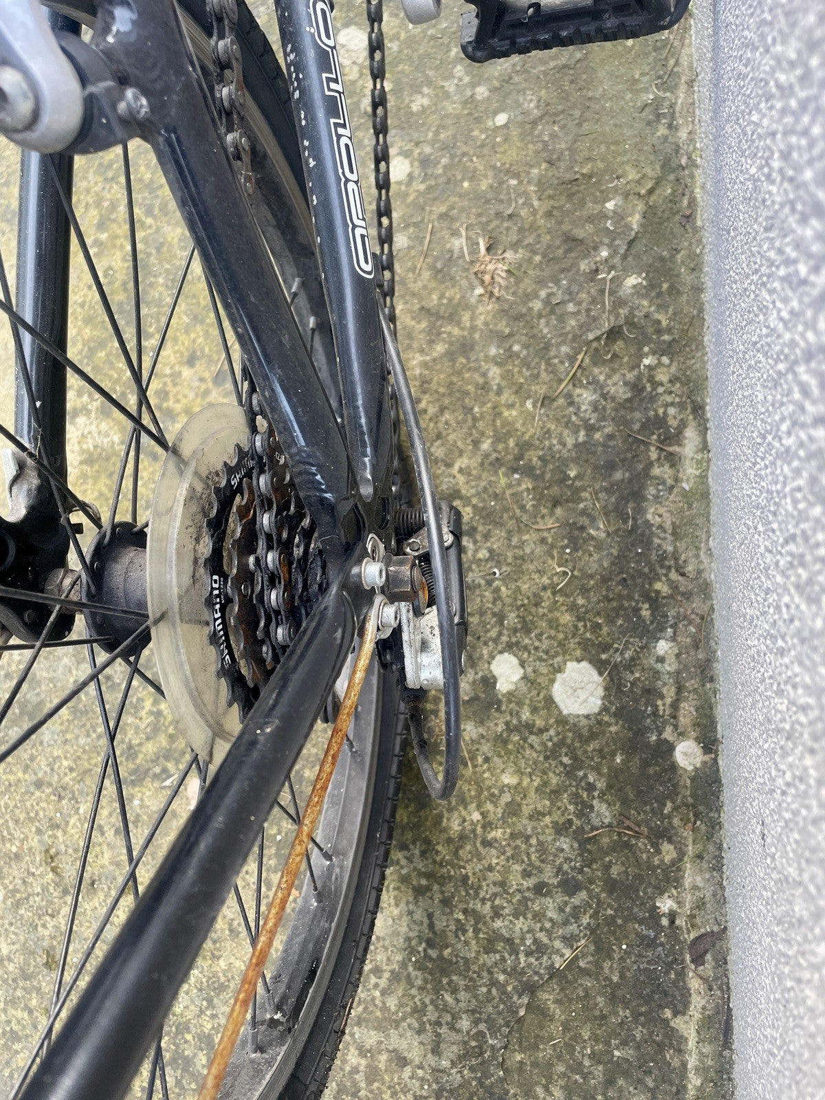 Apollo Folding Bike Aluminium Unisex Adults. Good Condition. Needs service.