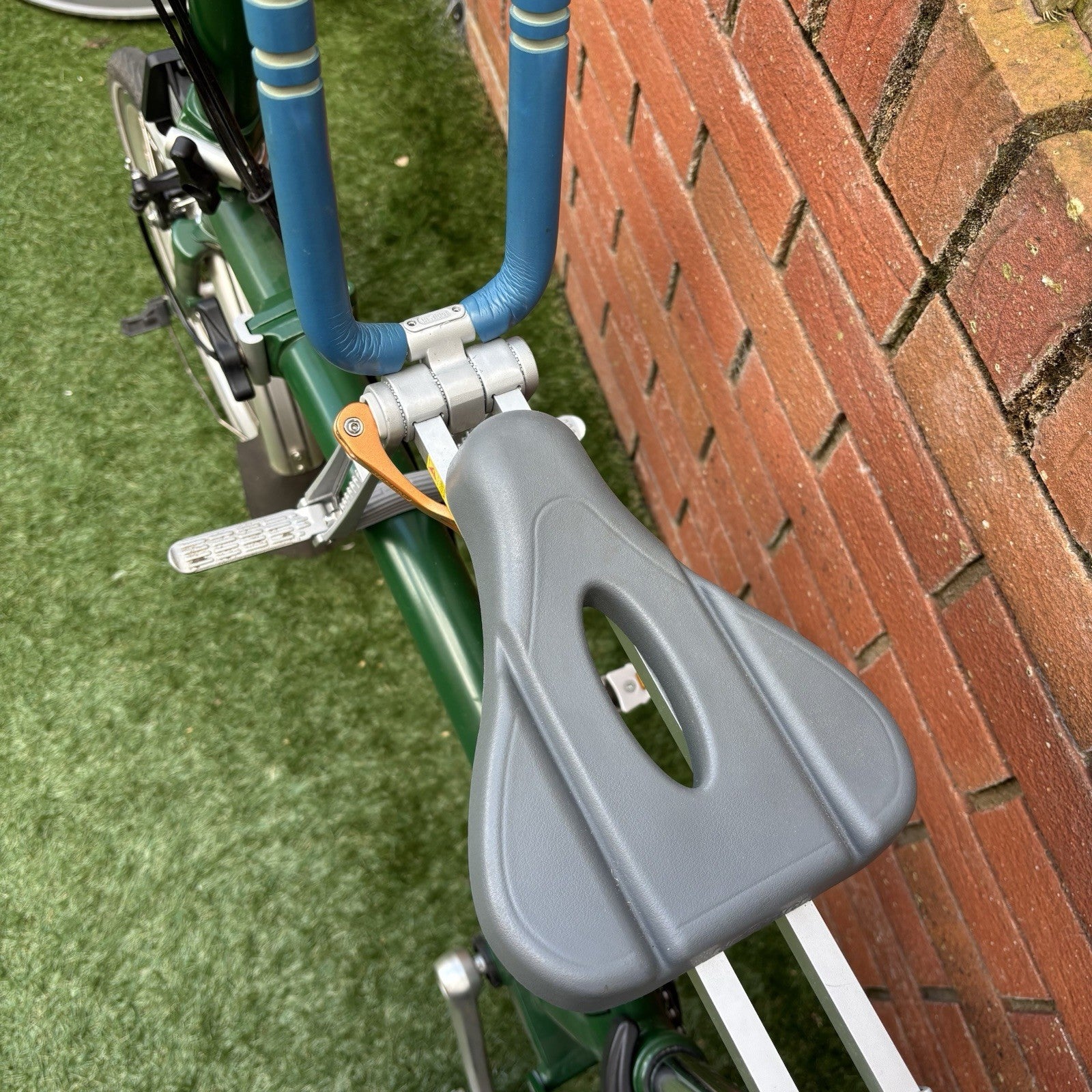 UrRider Child Bike Seat Fits Brompton, Dahon Folding Bicycle Kids  30kg
