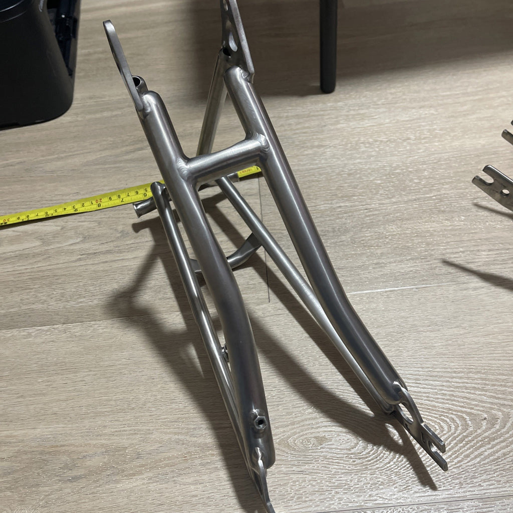 TITANIUM Brompton Rear Triangle + Fork Black SuperLight  Worldwide