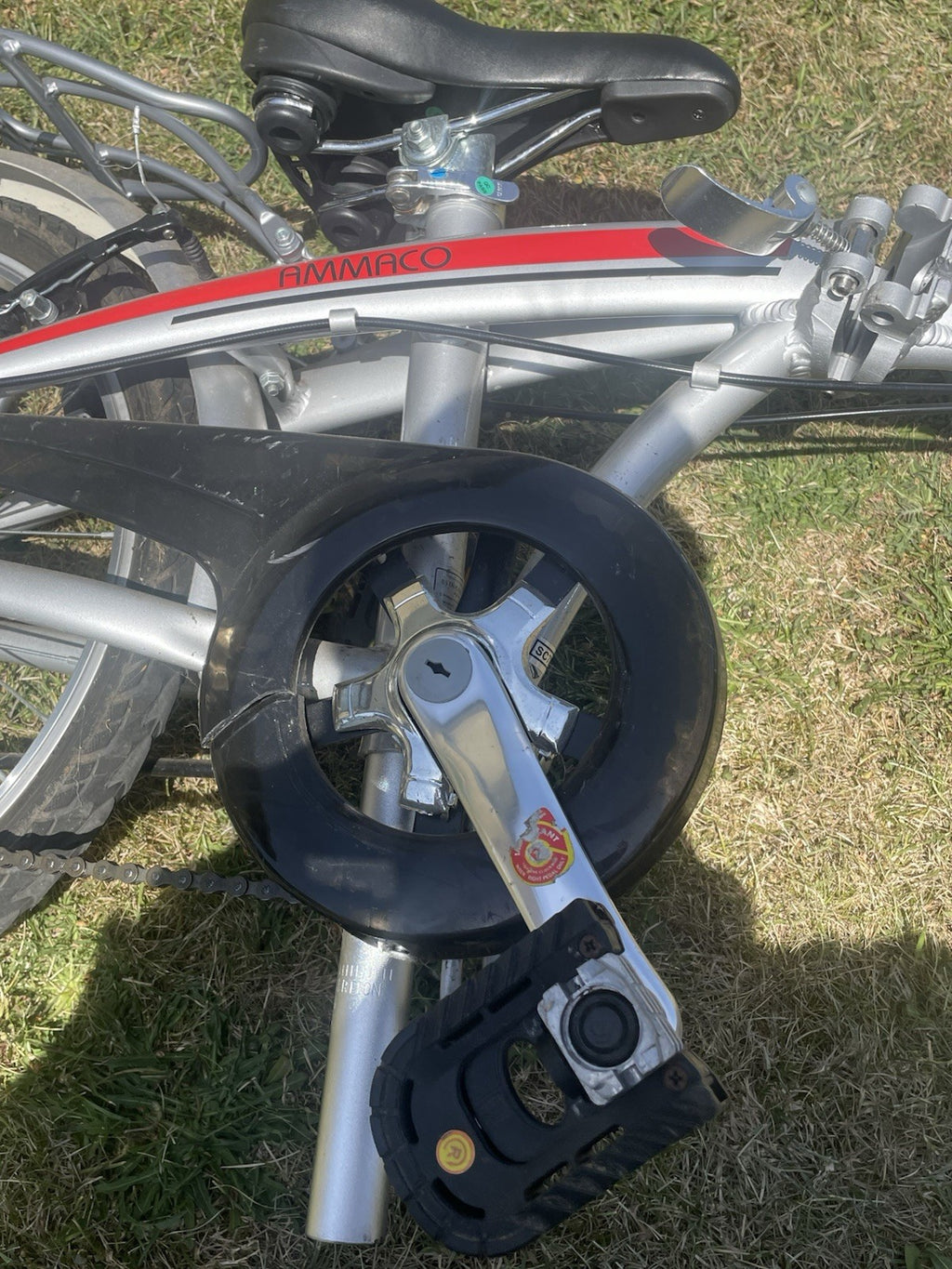 Ammaco Pakka Lite 20 Inch  silver folding bike