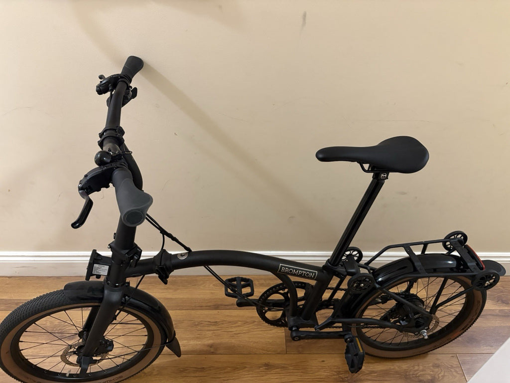 BROMPTON G LINE WITH ROLLER FRAME 8 SPEED FOLDING BIKE 2026 IN SPACE BLACK