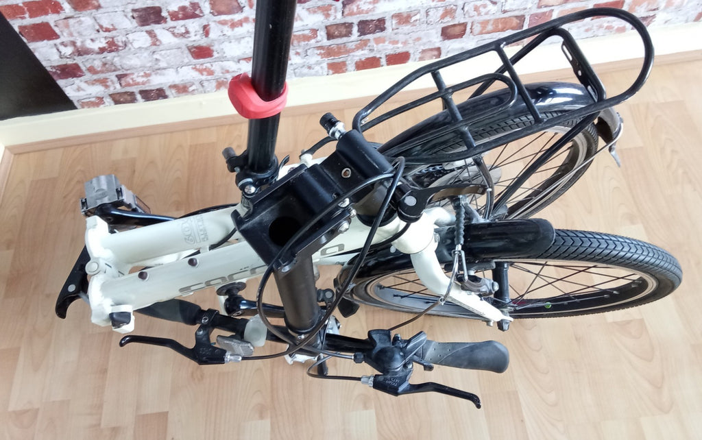 Carrera Transit 20”wheels Folding bike.  Had regular annual service.  White