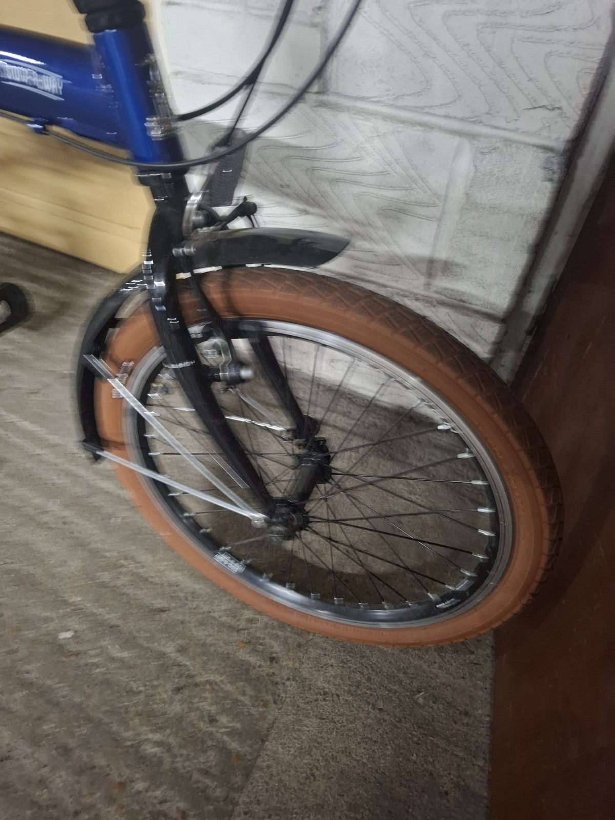 Raleigh Stowaway Folding Bike 6 Speed Metallic Blue.Never Used Great Condition