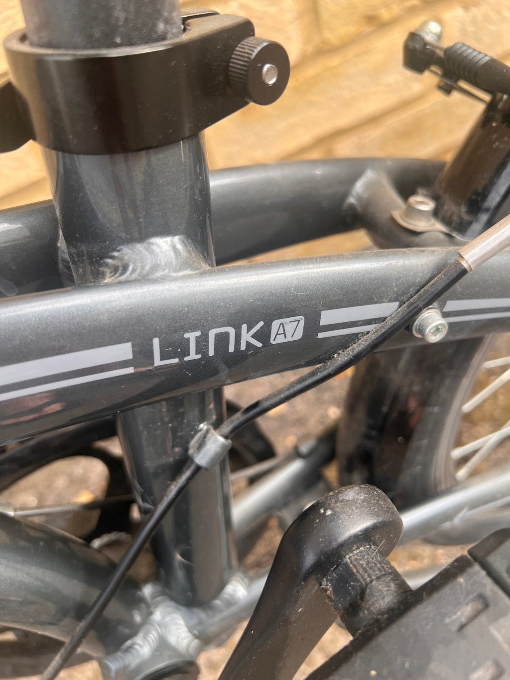 Tern Link A7 Folding Bicycle 20" 7 Speed - grey, easy carry