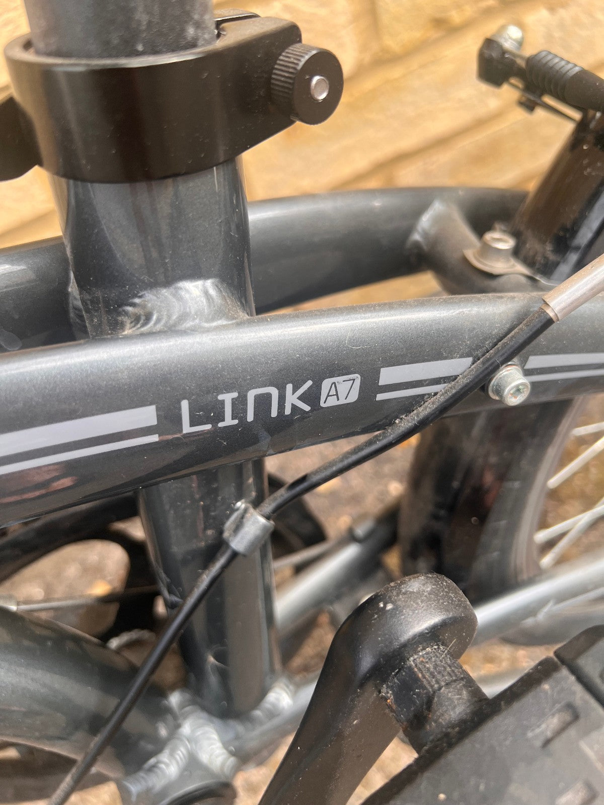 Tern Link A7 Folding Bicycle 20" 7 Speed - grey, easy carry