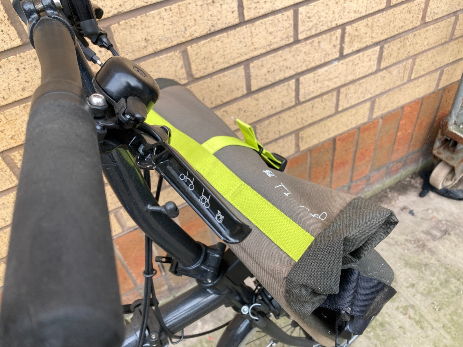 Brompton P Line Urban 4 Speed Low Handlebar Folding Bike - Midnight Black - VGC