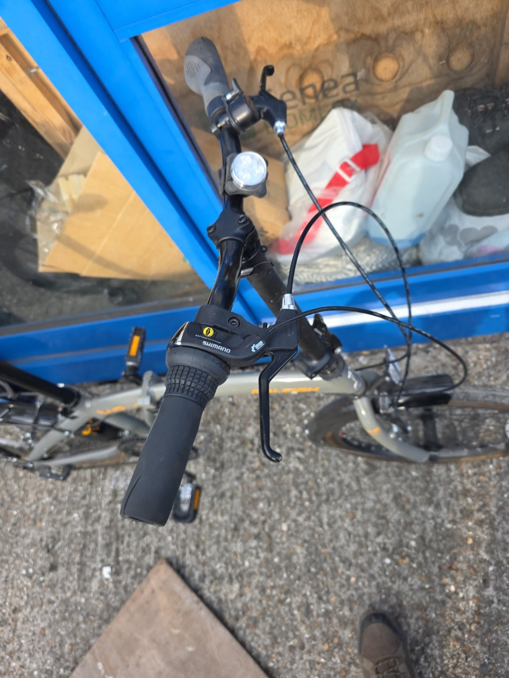 Raleigh Evo 20in Folding Bike Grey/Black, 7 Gear Speed, Rear Rack, V-Brakes.