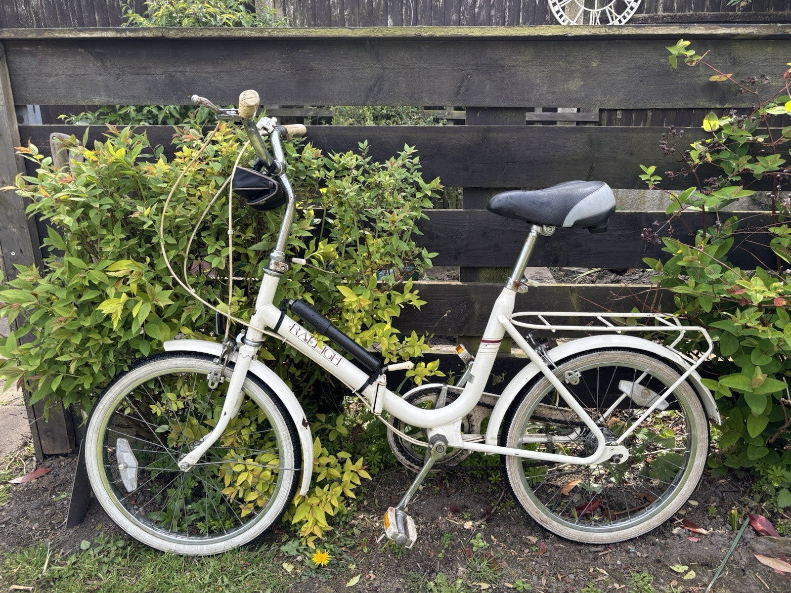 Raleigh Compact Vintage Folding Bike Bicycle Retro Cream White