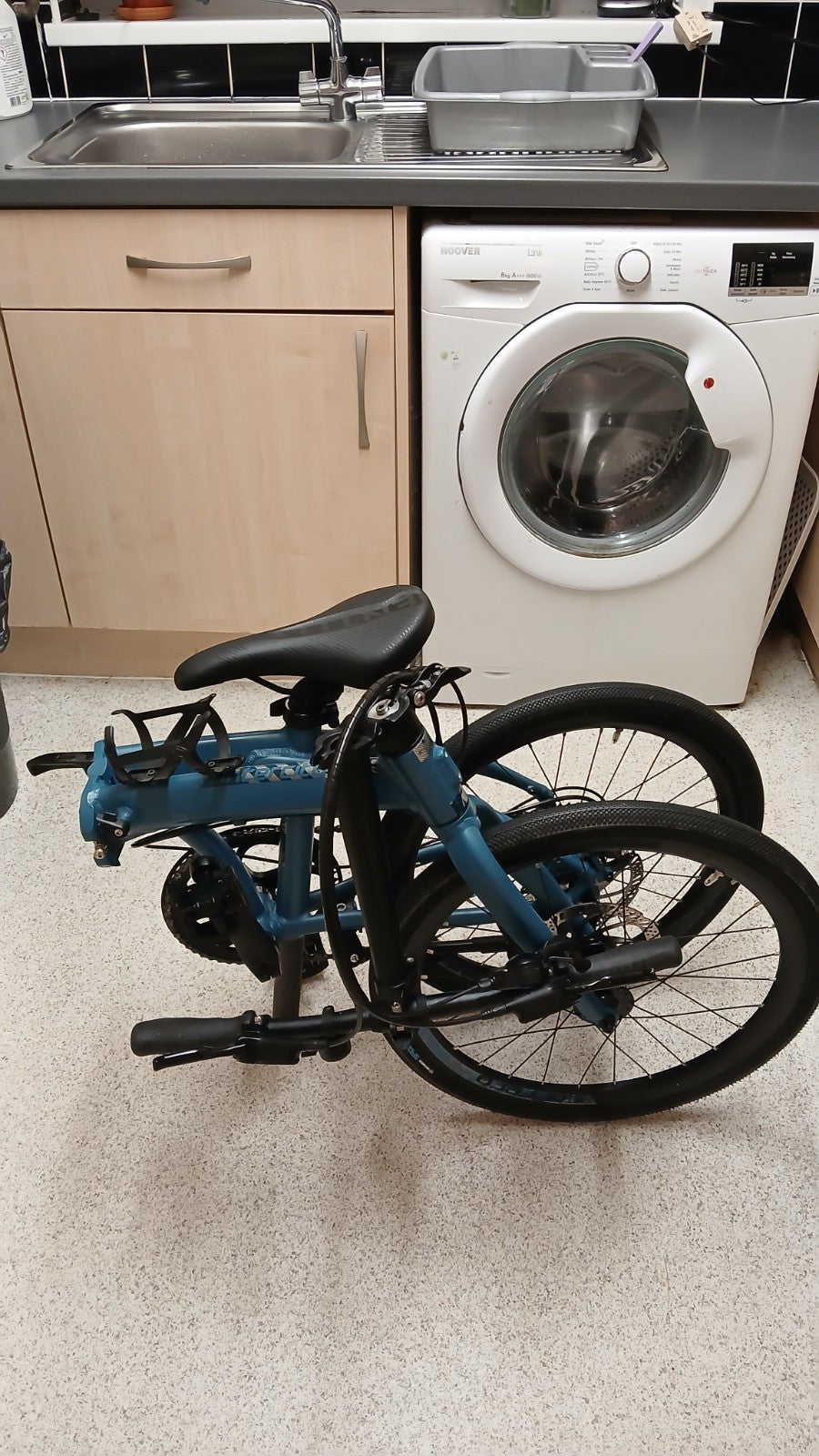 Carrera Intercity Disc 9 Folding Bicycle Blue