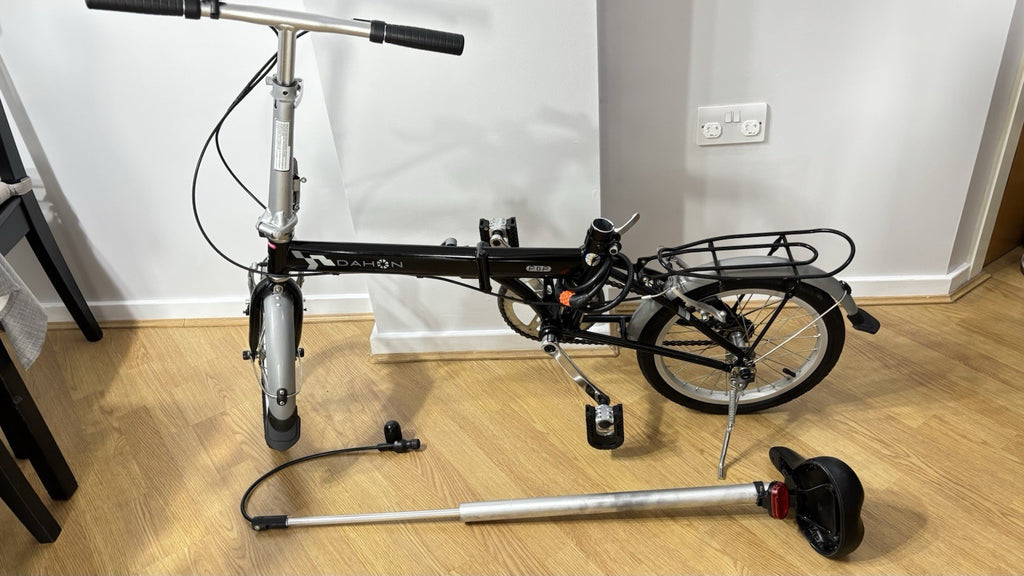 Dahon Pop 16 “Folding Bike Black/Silver/Grey, Rear Rack, Mudguards, Kickstand