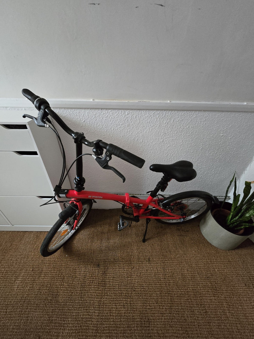 BTWIN Folding Bike 20″ | Urban Commuter Bicycle | 6-Speed Bike | Great for City