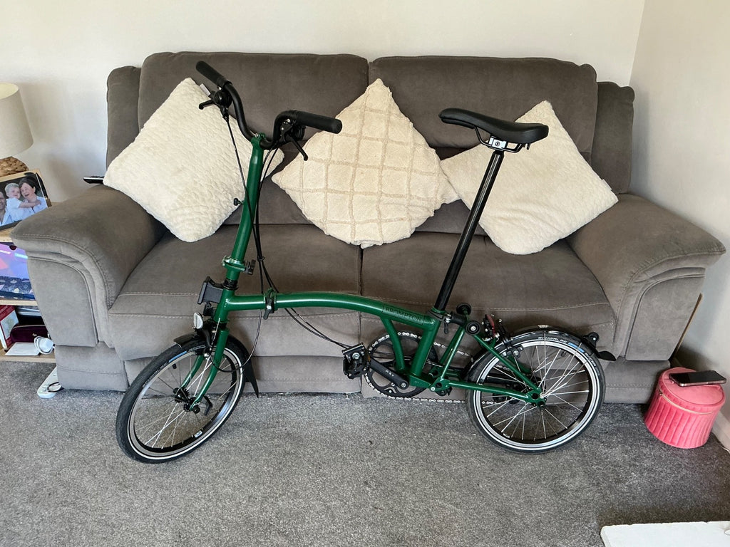 brompton bike C line 2 gear racing green - excellent condition