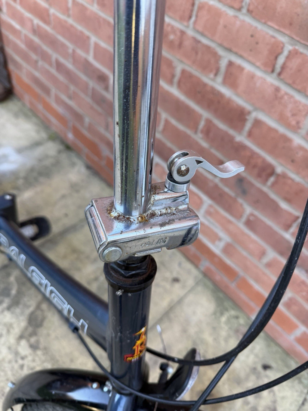 Blue Folding Raleigh Swift Fold up  Frame 6 Gears Revoshift 20” Wheels