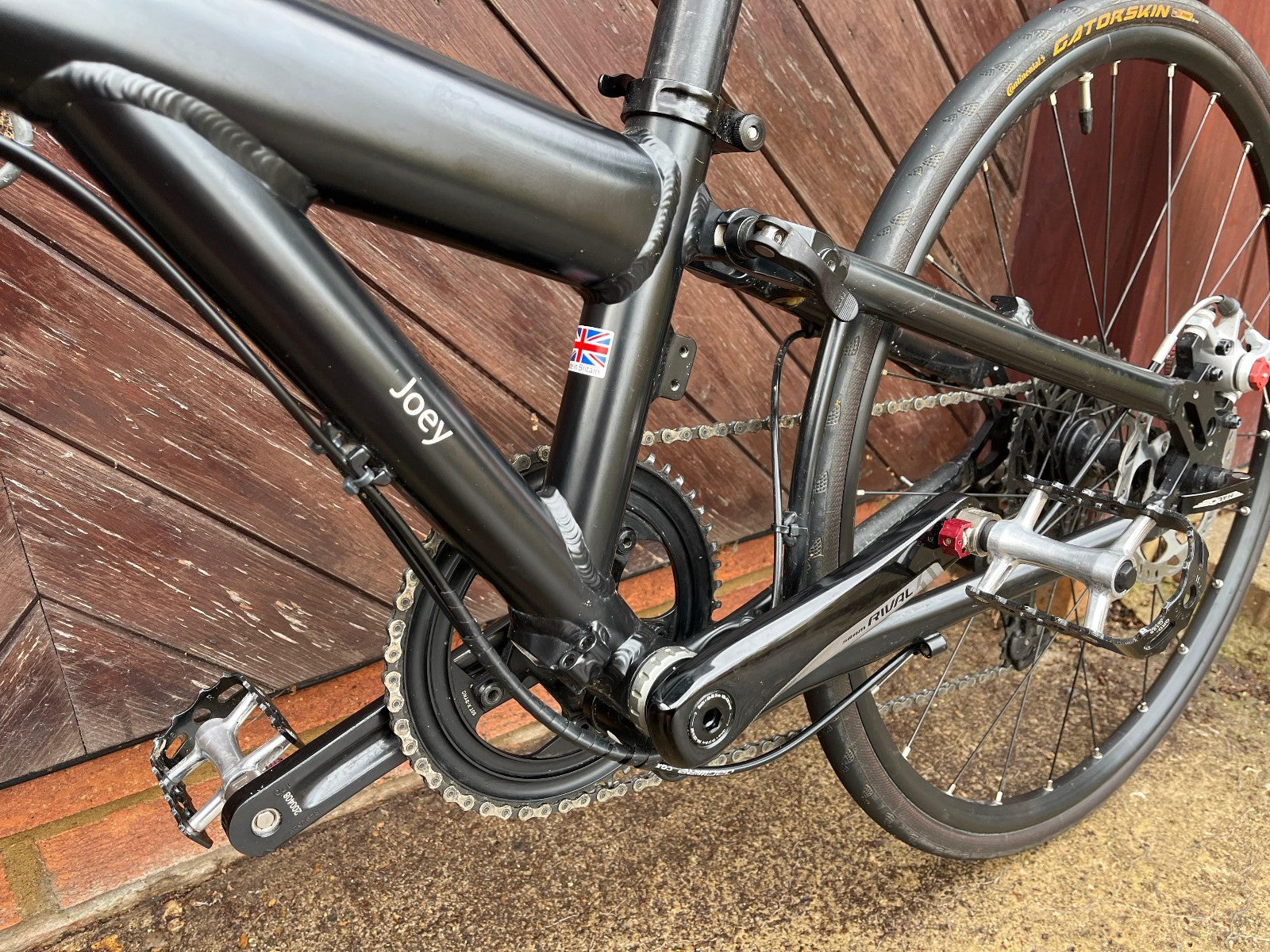 Airnimal joey endurance plus 54cm black folding bike - excellent condition