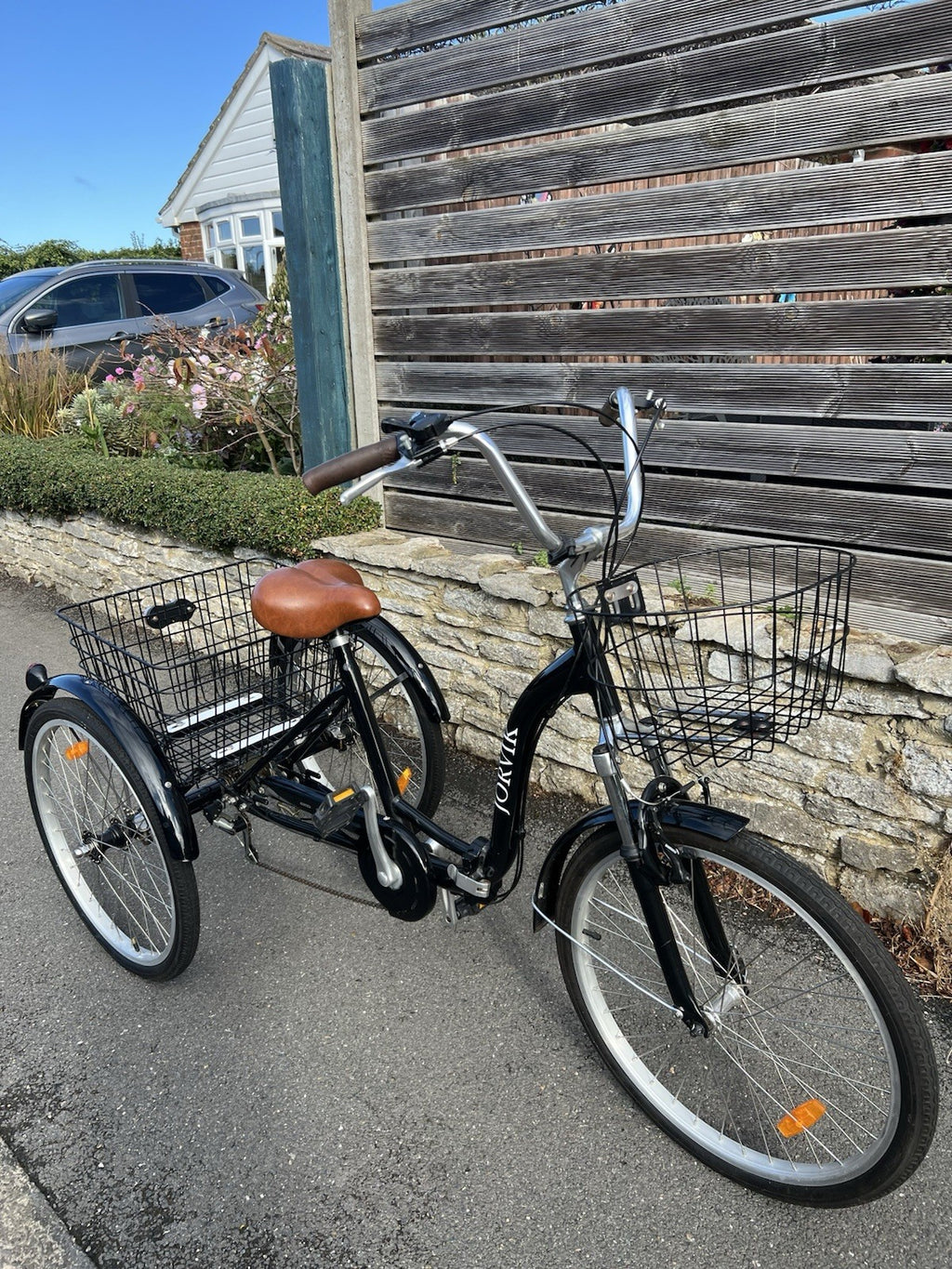 Jorvik folding adult tricycle, 24", 6-speed, black, with front and rear baskets