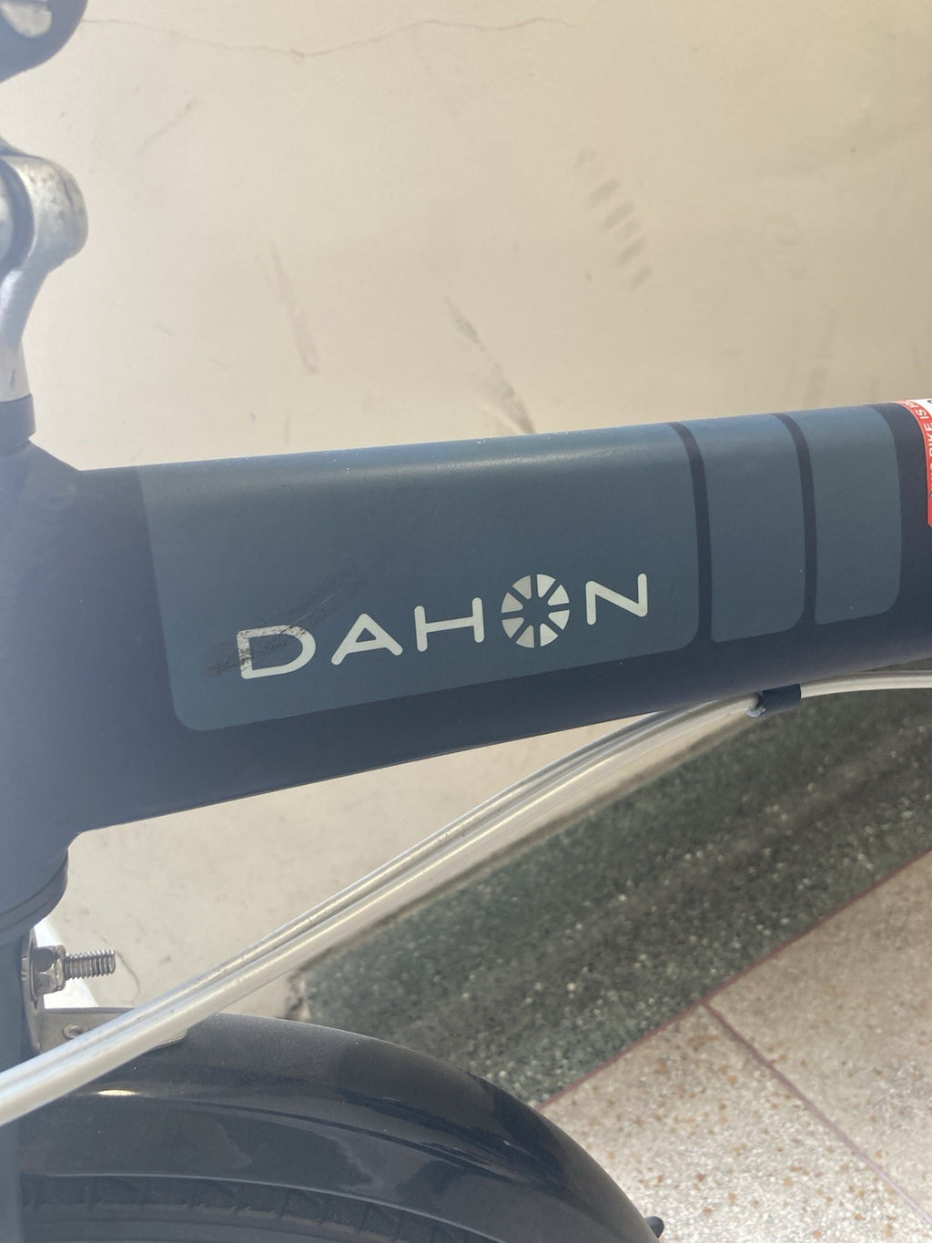 Dahon Vitesse D3 compact Alloy Folding Bike