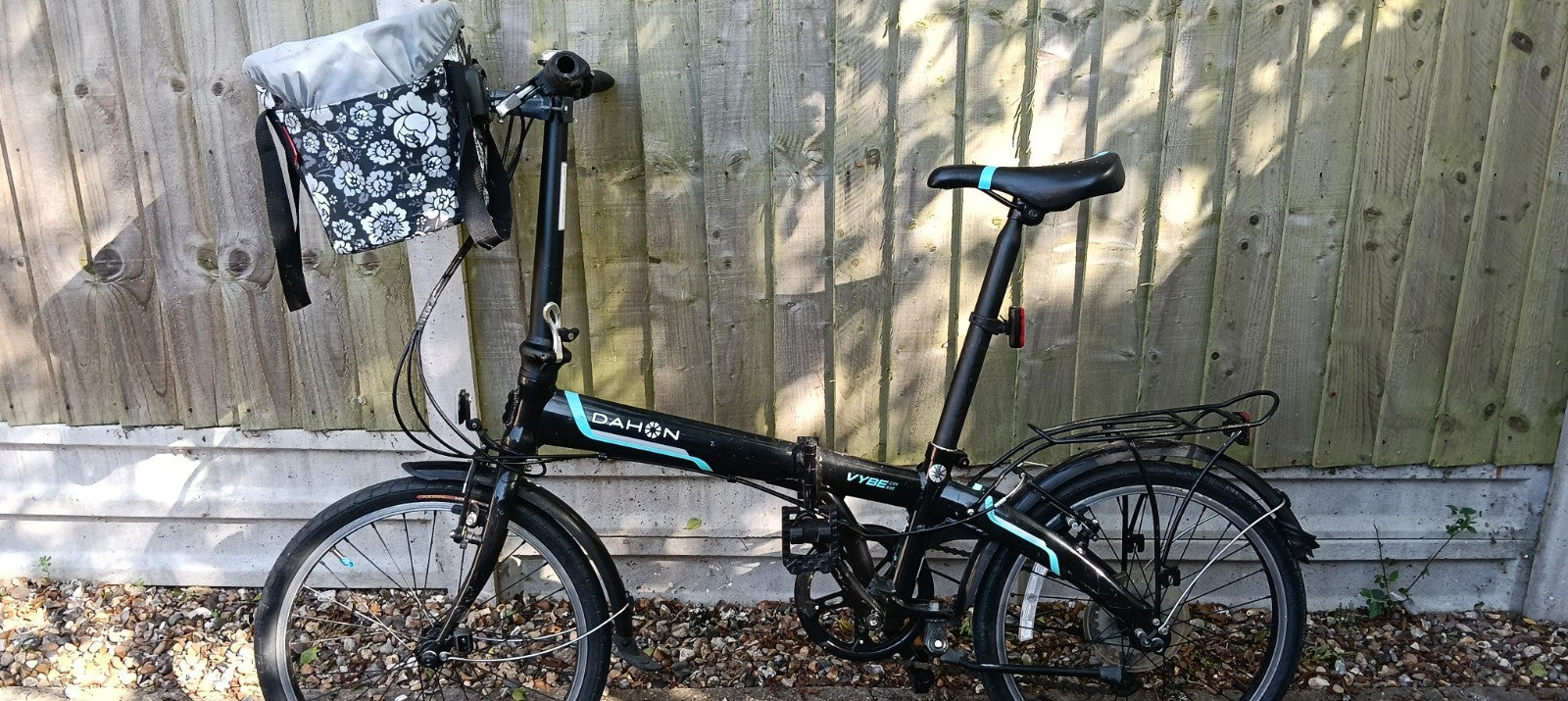 Dahon Vybe 20 Inch Folding Bike ideal commuter bike