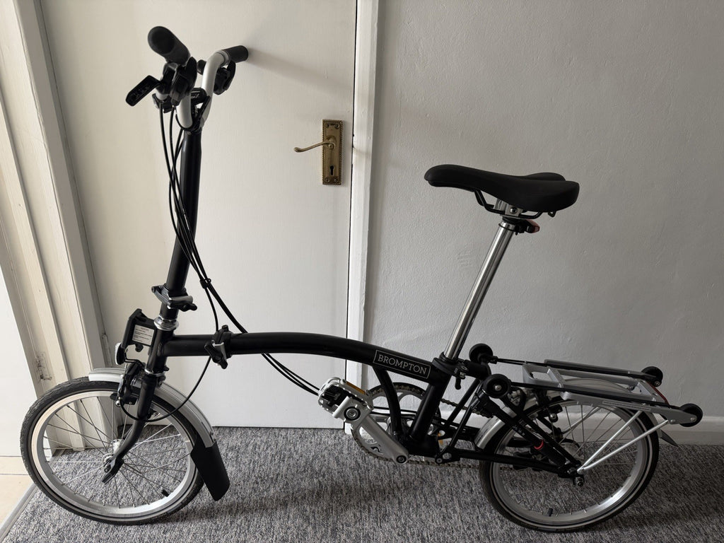 Brompton C Line H6R (6 Speed) folding bicycle - Black (MINT CONDITION!)