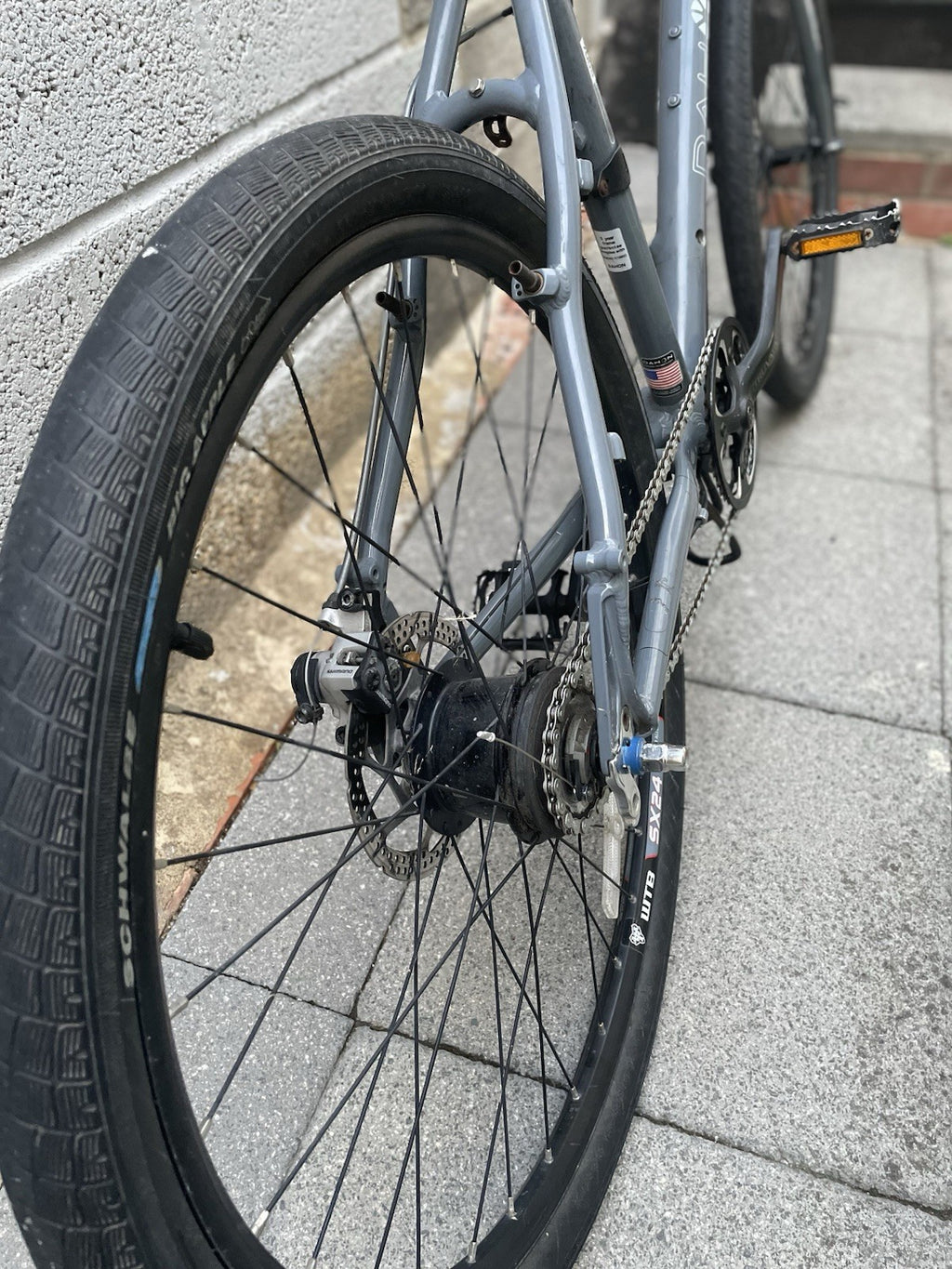 Dahon Cadenza Folding Hybrid Bike - Project / Needs TLC (Brakes & Gears)
