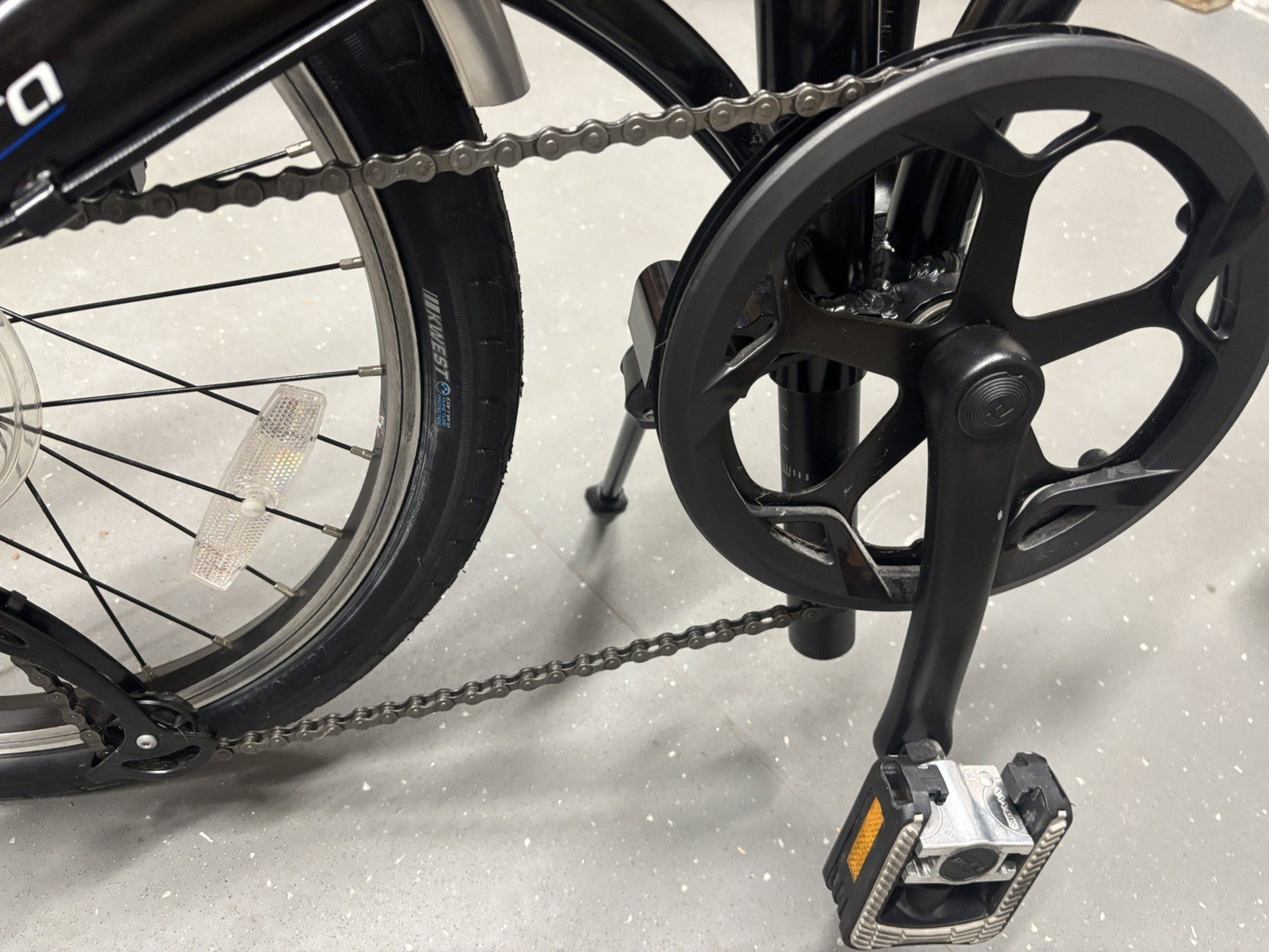 Carrera Intercity Unisex 8 Speed 20'' Wheels Compact Folding Bike - RRP £400