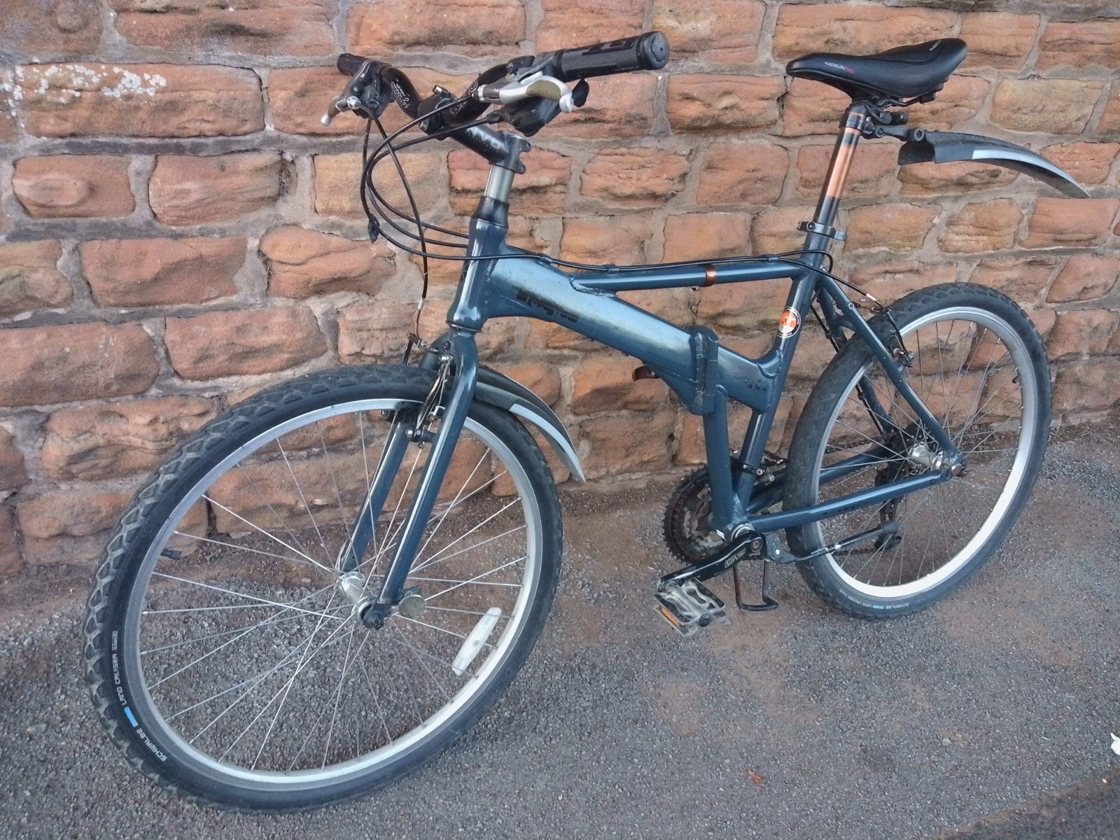 DAHON 26-inch folding Mountain Bike - Blue, Good Condition