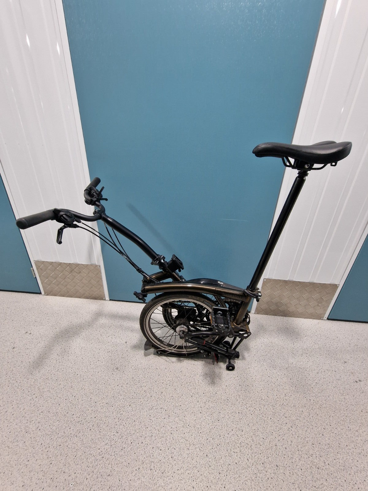Brompton C Line Explore 6 Speed M Bar Black Lacquer Extended Seat Post MudGuards