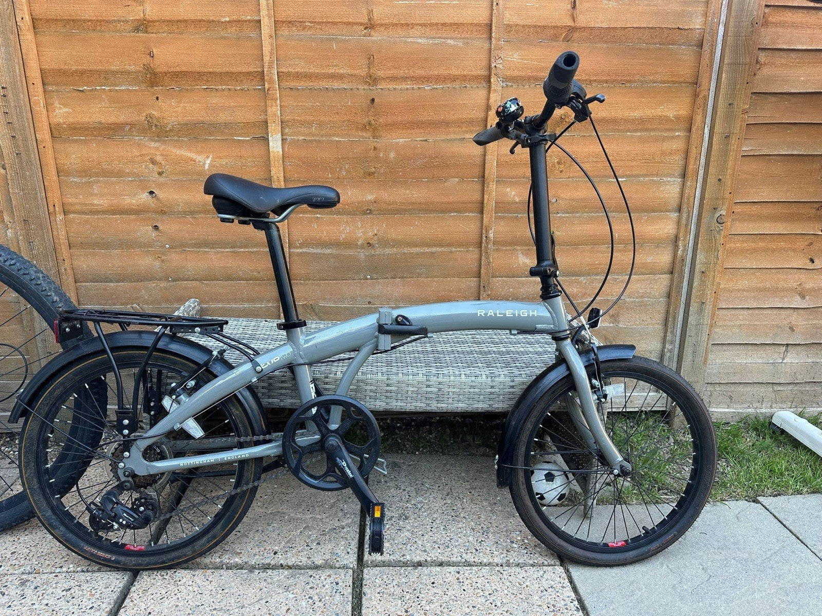 Raleigh Evo 2 Fold Up Grey Commuter Bike Excellent Condition Collection Only