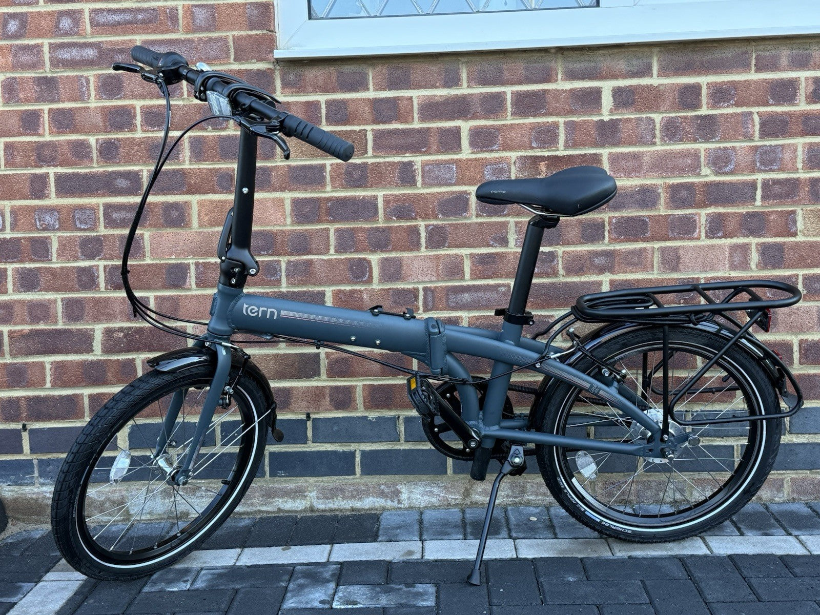Tern Link D7i Folding Bike “The stealthy One”  RRP £1070 7 Speed fold 10seconds