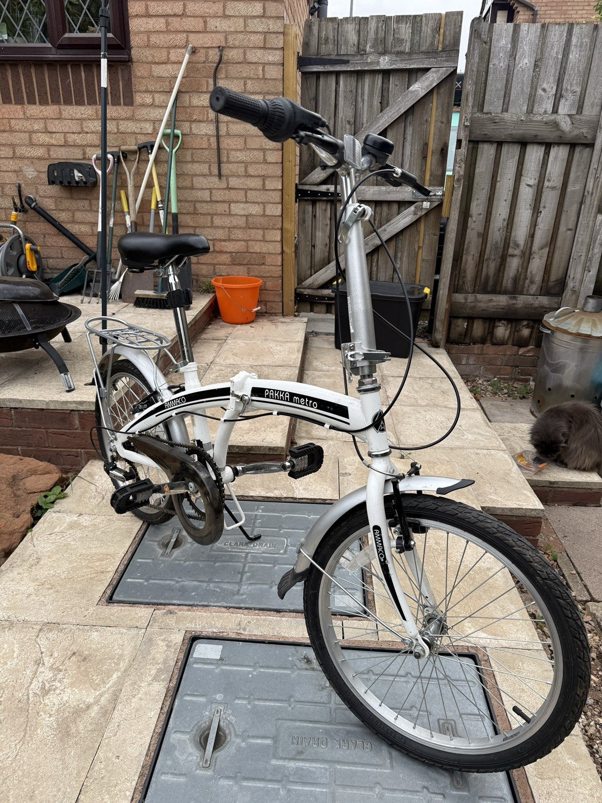 Ammaco Pakka Metro Folding Bike 20" Wheel, White